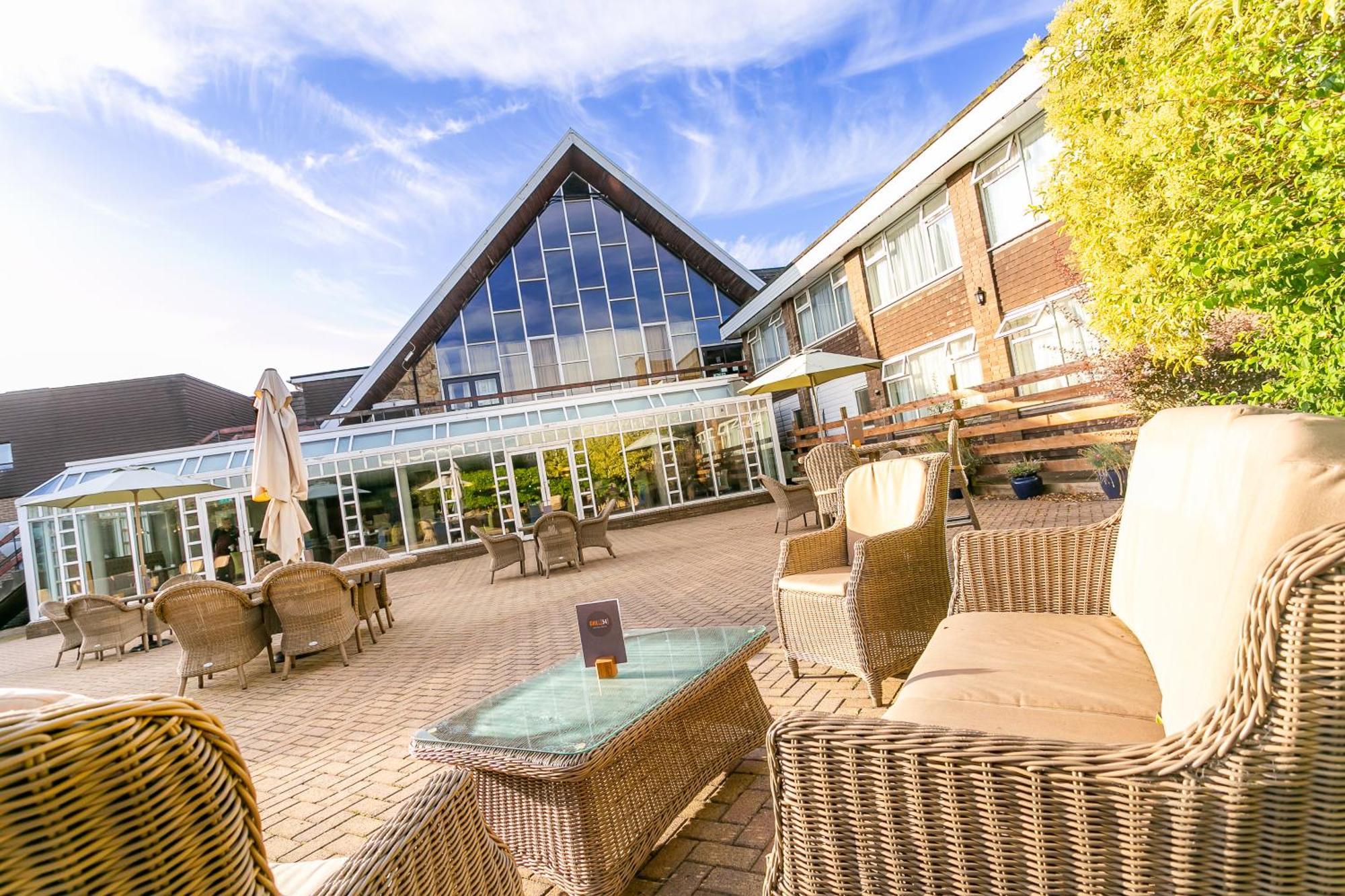 Cedar Court Hotel Huddersfield Extérieur photo